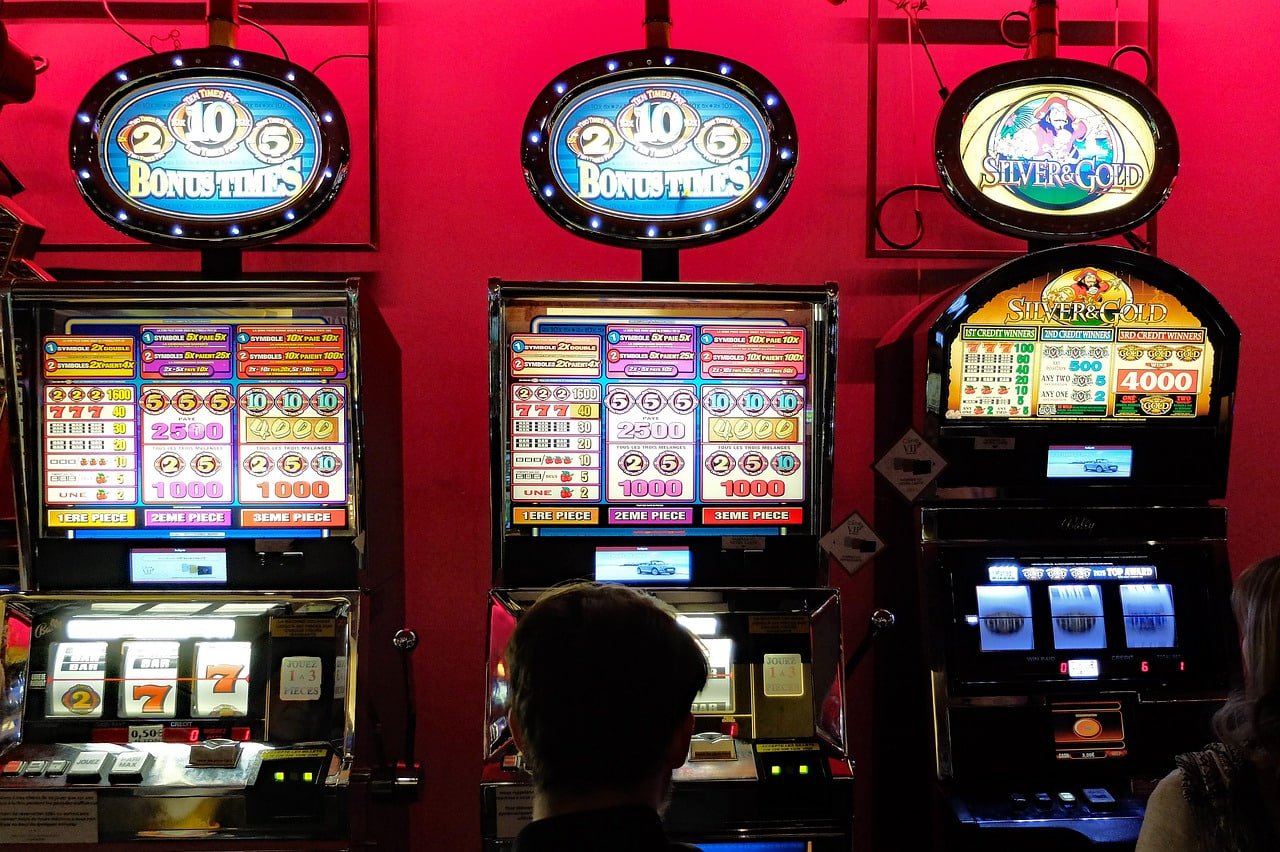 responsible gaming notice beside Mega Treasure content on bet 11 for adults only