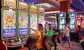 responsible gaming message within bet 11 live table entertainment for adults only